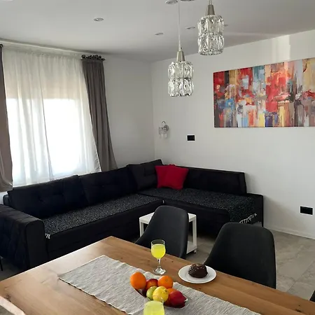 Lux Apartamento Solin