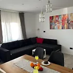 Lux דירה סולין